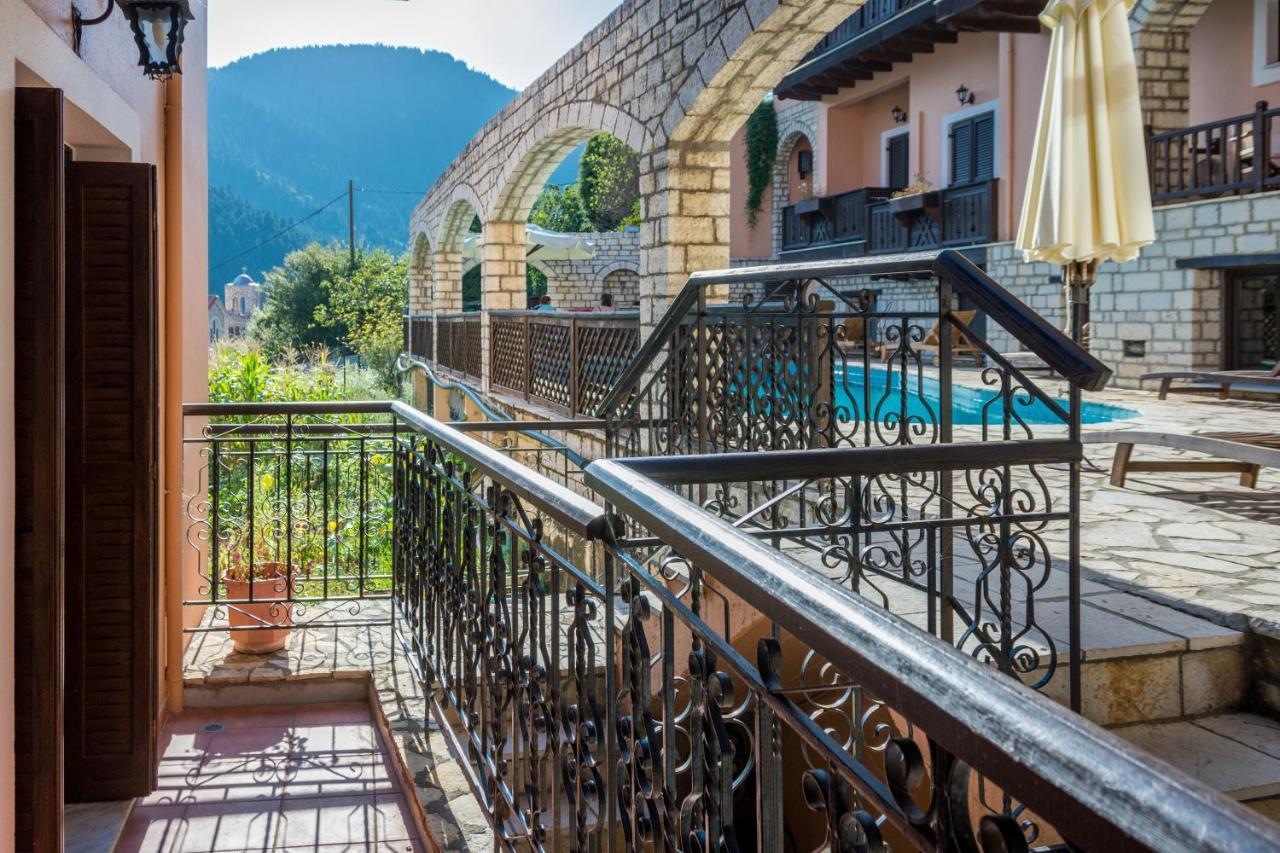 Villa Virginia Hotel Voutiron エクステリア 写真