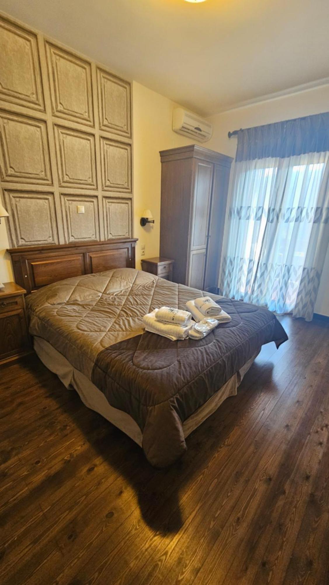 Villa Virginia Hotel Voutiron エクステリア 写真